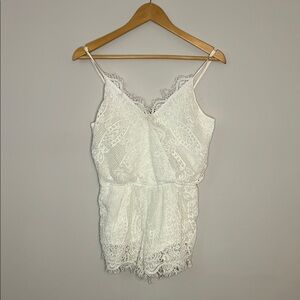 Maddy K - White Lace Romper with Delicate Floral Patterns